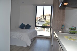 1 quarto, escrivaninha, Wi-Fi de cortesia, roupa de cama