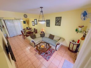 TV - Relax & Unwind at Valle Dorado 1– Comfortable 2BR Near the Beach (Playas del Coco)