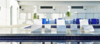 Entire Santorini-inspired Hot Spring Villa in Los Baños - Good for 30 Persons