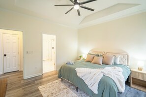 3 chambres, bureau, fer et planche à repasser, Wi-Fi gratuit