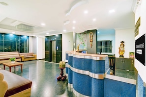 House | Reception - Townhouse City Center Kushal Nagar (Somvarpet)