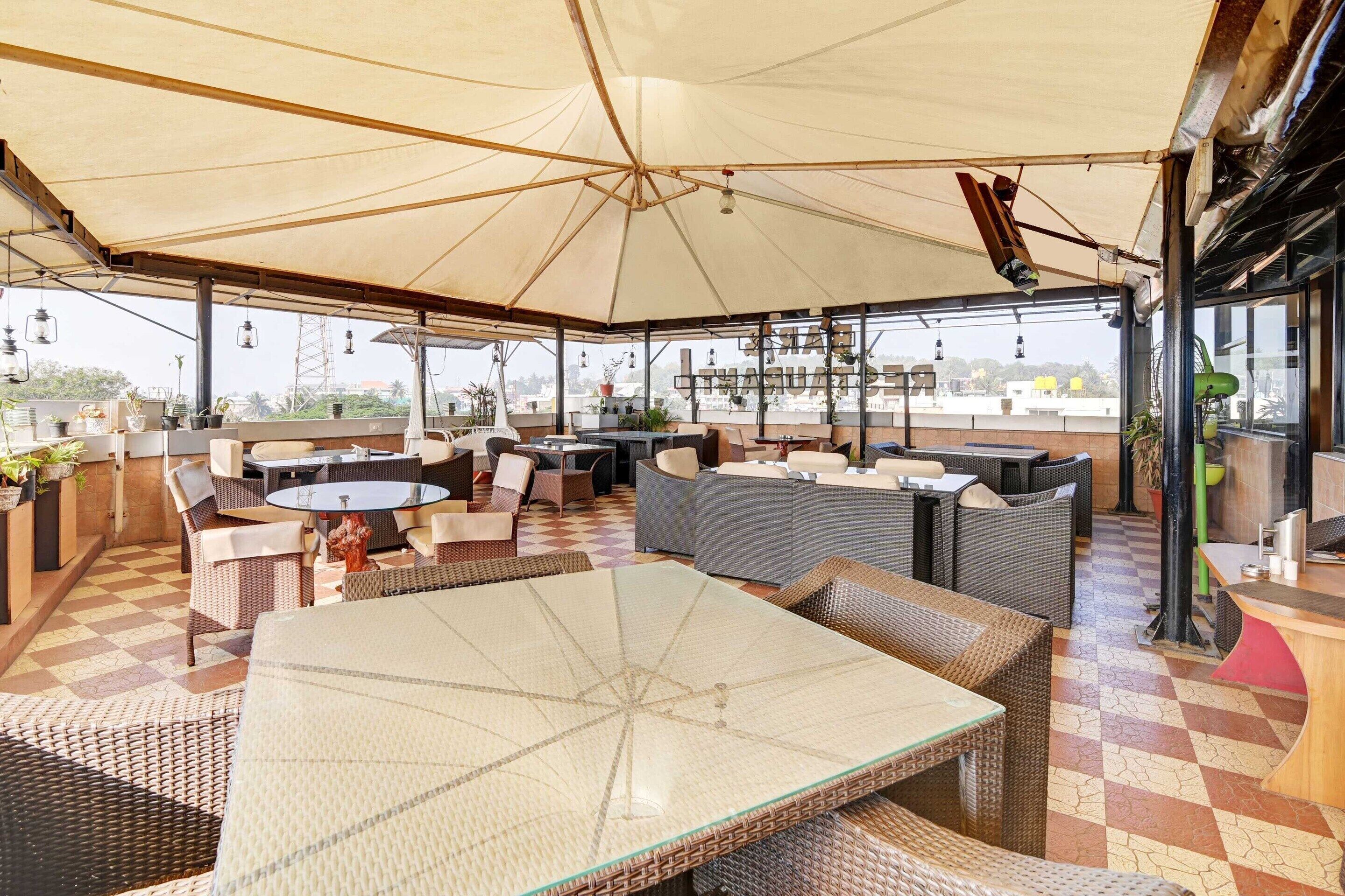 House | Dining