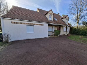 Exterior - Large family home near Paris and Disney (Mandres-les-Roses)