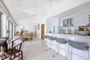 Interior - 5 min to Seatran ferry! Private villa with a Panoramic view of the Samui sunset. (Ang Thong Subdistrict, Koh Samui District)