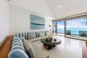 Smart TV - 5 min to Seatran ferry! Private villa with a Panoramic view of the Samui sunset. (Ang Thong Subdistrict, Koh Samui District)