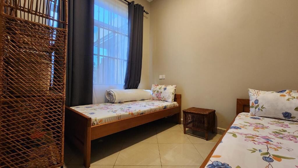 Camera Standard con 2 letti singoli | Una cassaforte in camera, ferro/asse da stiro, Wi-Fi gratuito