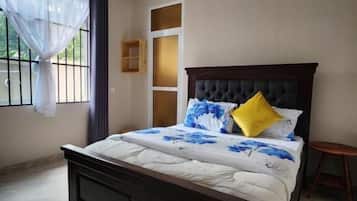 Family Room, Garden View | In-room safe, iron/ironing board, free WiFi