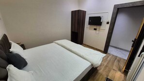 Deluxe-Doppelzimmer | Laptopgeeigneter Arbeitsplatz, kostenloses WLAN