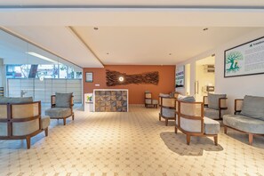Reception - Treebo Premium Cachet Suites (Coimbatore)