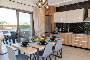 Dining - Villa Olympia- Large villa perfect for groups (Kavrós)