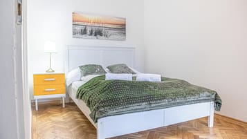 Apartamento básico | Ferros/tábuas de passar roupa, Wi-Fi de cortesia