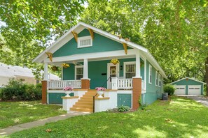 Exterior - < 1 Mi to MSU! Updated Springfield House w/ Deck (Springfield)