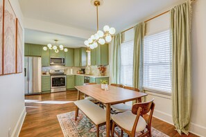 Dining - < 1 Mi to MSU! Updated Springfield House w/ Deck (Springfield)
