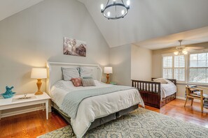 Desk, iron/ironing board, internet, bed sheets