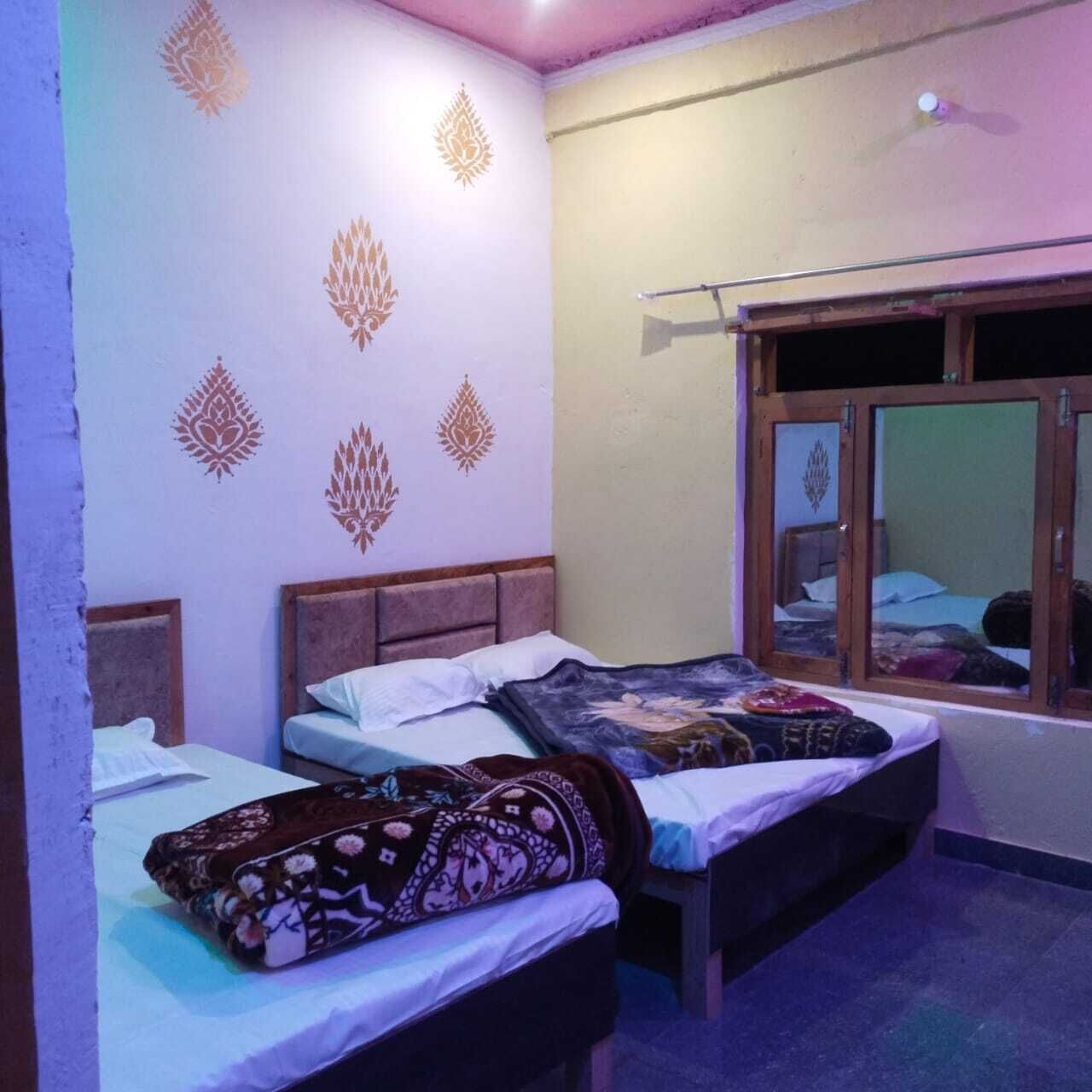 Zustellbetten, kostenloses WLAN, Bettwäsche