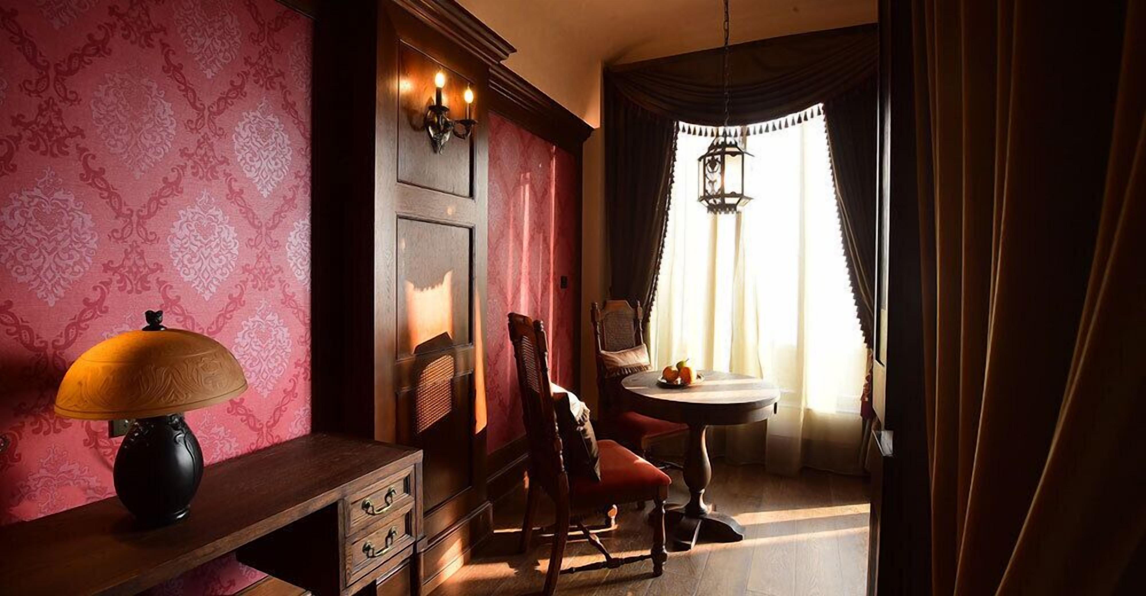 Castle Suite- King&Queen | Free WiFi