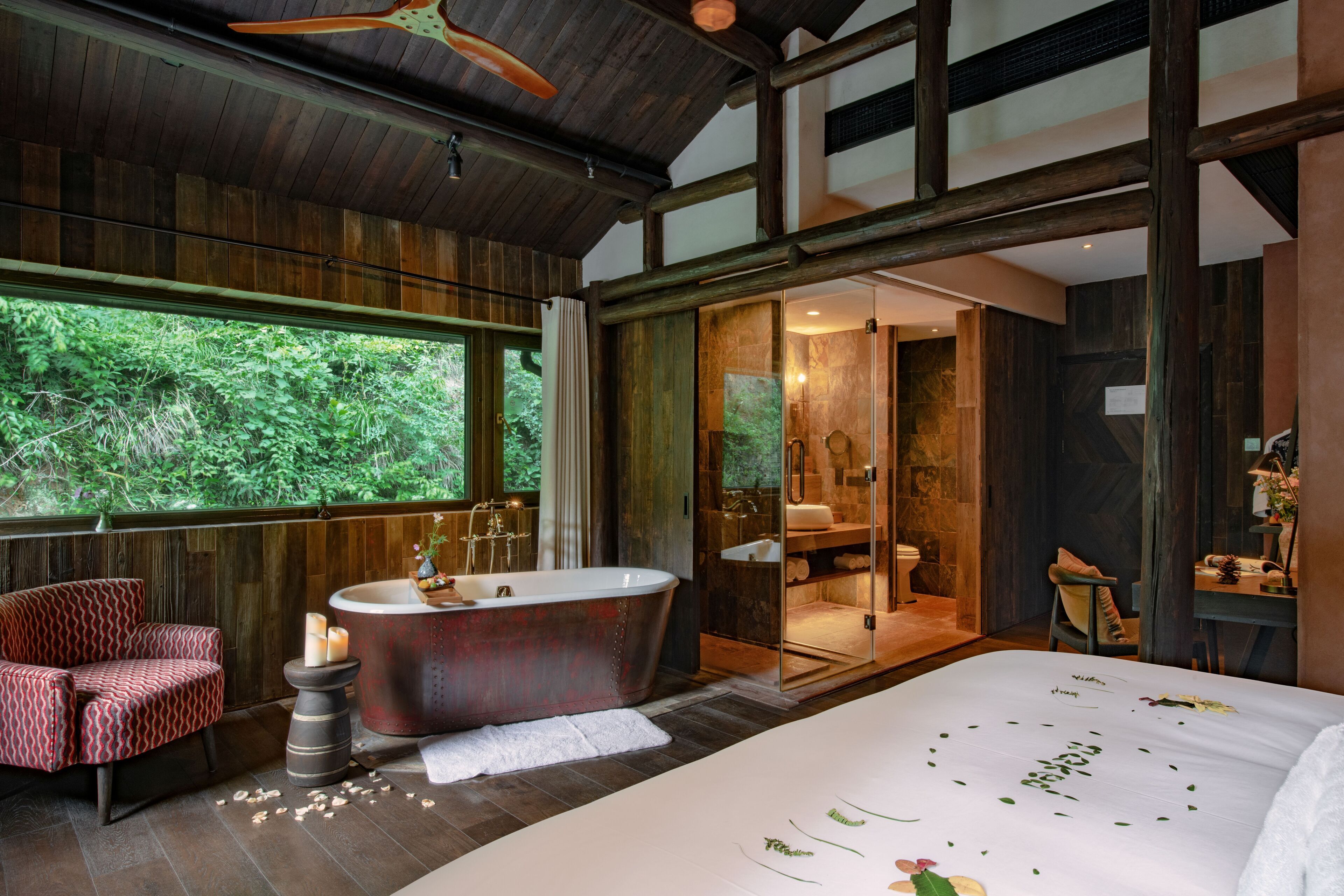 Bungalow- 5 Bedroom | Free WiFi