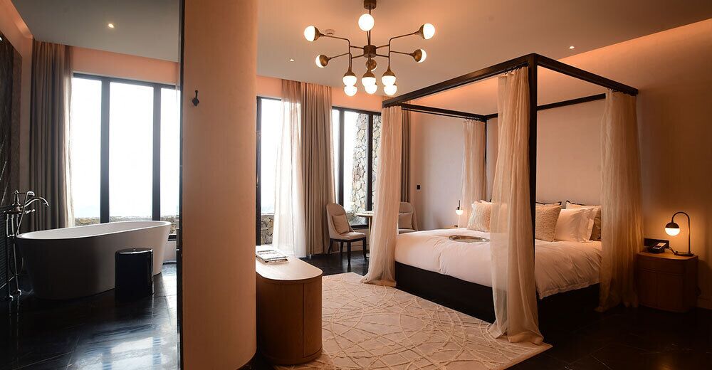 Castle Suite- Diva | Free WiFi