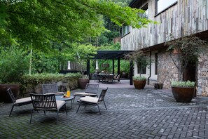 Bungalow- 3 Bedroom | Terrace/patio - naked Castle  (Huzhou)