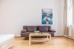 Basic Room | Living area - Modern Room Long Stay Central Vienna (Vienna)