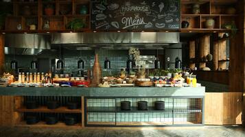 Free daily buffet breakfast