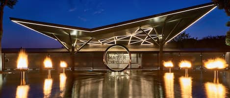 Piscina interna, piscina externa