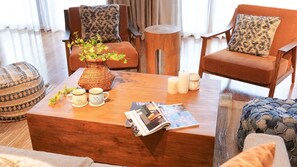 Suite estudio de diseñador, vista al patio | Interior