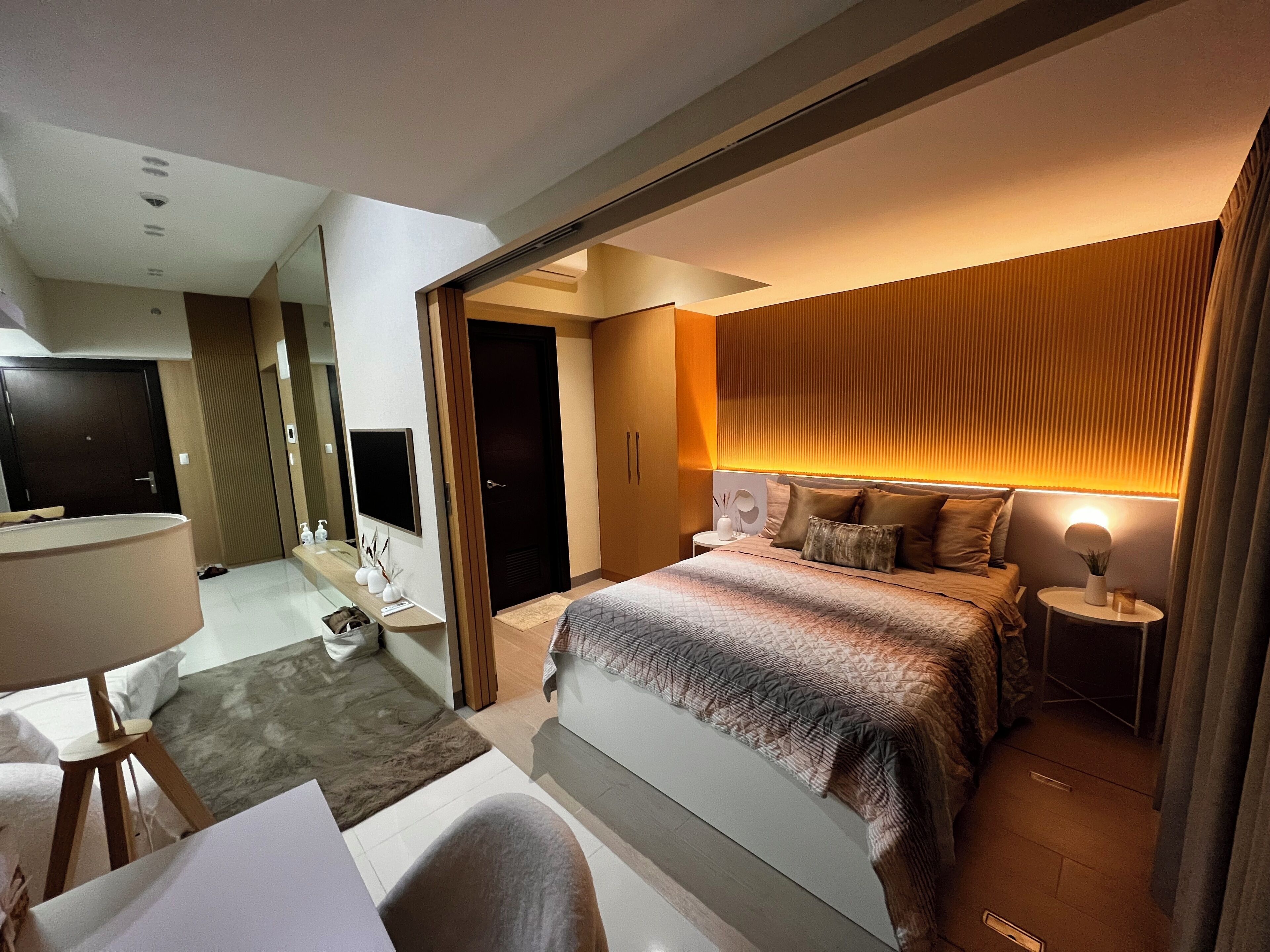 Ferros/tábuas de passar roupa, Wi-Fi, roupa de cama