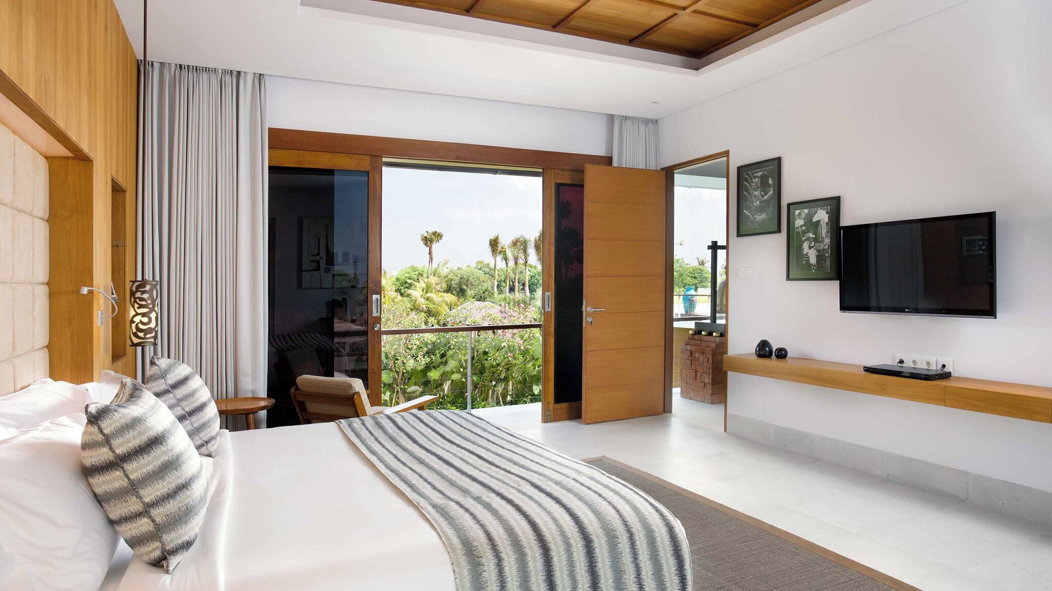 Executive Room, 5 Bedrooms, Garden View