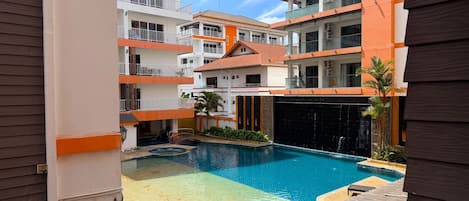 Appartement, 1 chambre, fumeurs, balcon | Piscine | Piscine extérieure