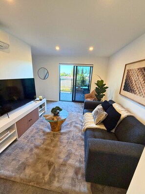 TV - Central City Townhouse with Balcony (Christchurch)