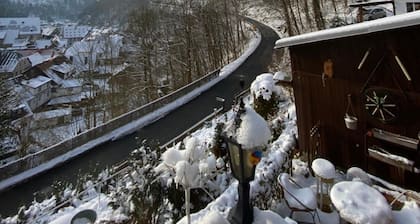 Apartment “Pfefferberg Mit Suite” with Shared Terrace, Private Garden & Wi-Fi