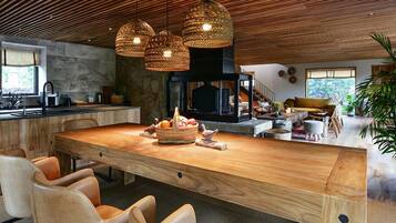 Private Pool & Jacuzzi Bungalow- 3 Bedroom | Private kitchen | Highchair