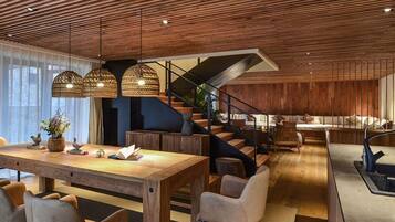 Nhà dành cho gia đình, quang cảnh hồ bơi | Bếp riêng | Ghế cao cho trẻ em