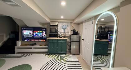 The Executive Luxe Retreat of Hewlett near JFK, Long Island Jewish Valley Stream