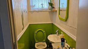 Felles sovesal, 2 soverom, røyk, terrasse | Bad