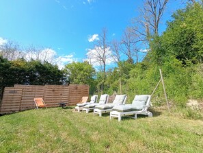 Property grounds - Large family home (Lucy-sur-Cure)