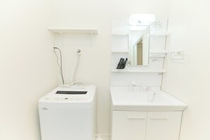 Free toiletries, hair dryer, towels, shampoo - Greenhills Shirokane (Tokyo)
