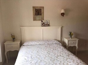 Free WiFi - Hostal Restaurante Puerto Blanco  (El Garrobo)