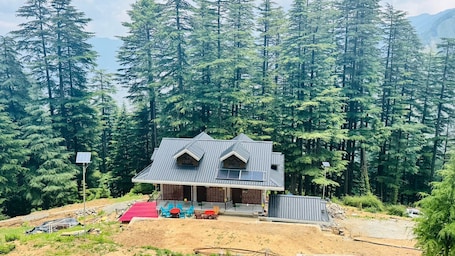 Fachada. Cherna Danda Resort