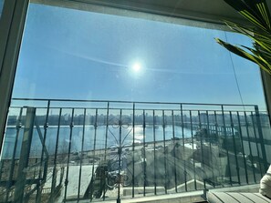 Interior - Spacious 2-bedrooms apartment in Hannam, River View, UN village. (Seoul)