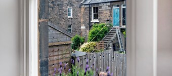 Stylish 2-Bed Villa · Garden · Central Edinburgh