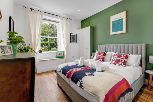Stylish 2-Bed Villa · Garden · Central Edinburgh