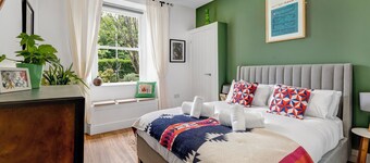 Stylish 2-Bed Villa · Garden · Central Edinburgh