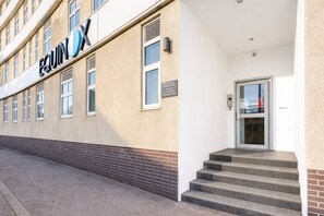 Exterior detail - Modern Leicester 1-Bed Fast Wi-Fi (Leicester)
