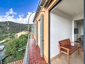 Terrace/patio - Les Amandiers by Interhome (Bormes-les-Mimosas)