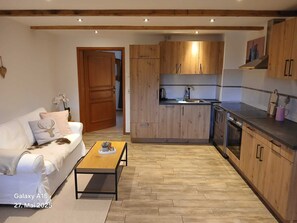 Fridge, oven, stovetop, dishwasher - Apartment 2 - 50sqm 1-2 pers., 1 room & balcony (Berchtesgaden)