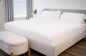 Iron/ironing board, free WiFi, bed sheets - Luxury 6BR, 5BTH Resort Home Near Disney Attractions With Amenities (Kissimmee)
