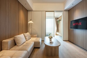 Căn hộ dành cho gia đình, quang cảnh sông | Khu phòng khách