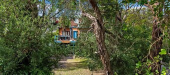 The Lohr Shack - 150 metres from the Beach